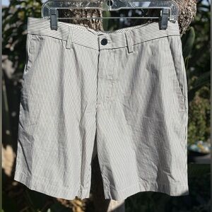 Banana Republic Men’s 9” Navy & Cream Striped Seersucker Aiden Shorts Size 32
